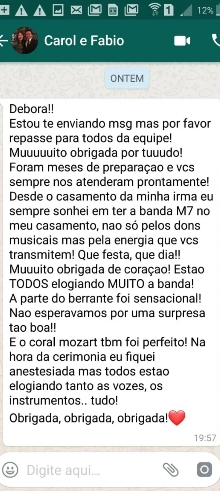 Depoimento de Carol e Fábio sobre a Banda M7 em evento em São Paulo